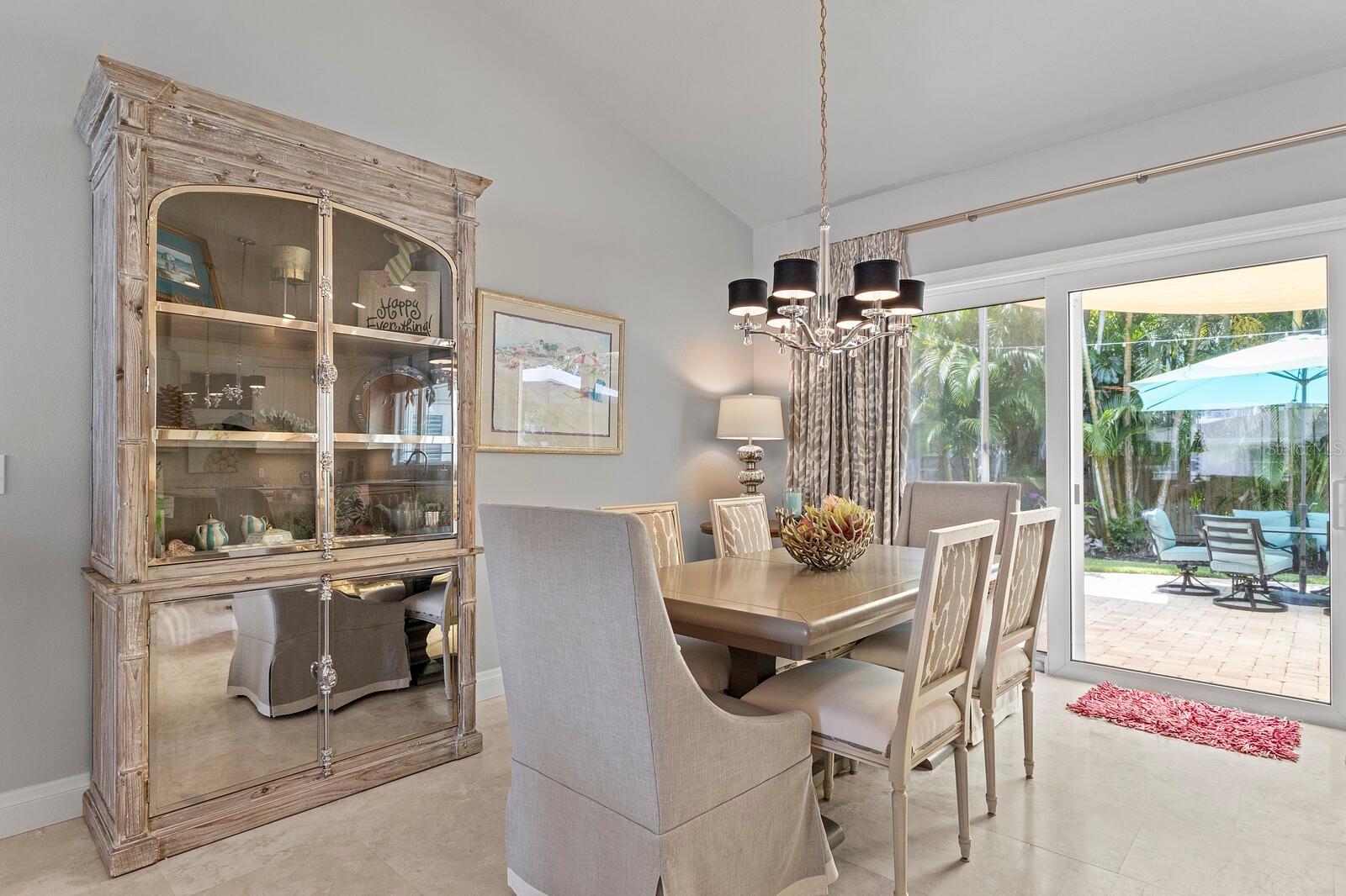 111 49TH ST, HOLMES BEACH, FL, 34217