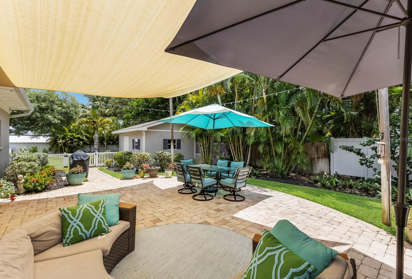 111 49TH ST, HOLMES BEACH, FL, 34217