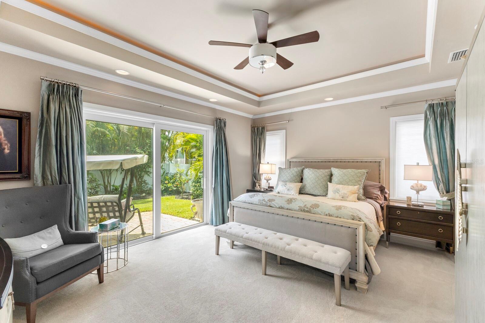 111 49TH ST, HOLMES BEACH, FL, 34217
