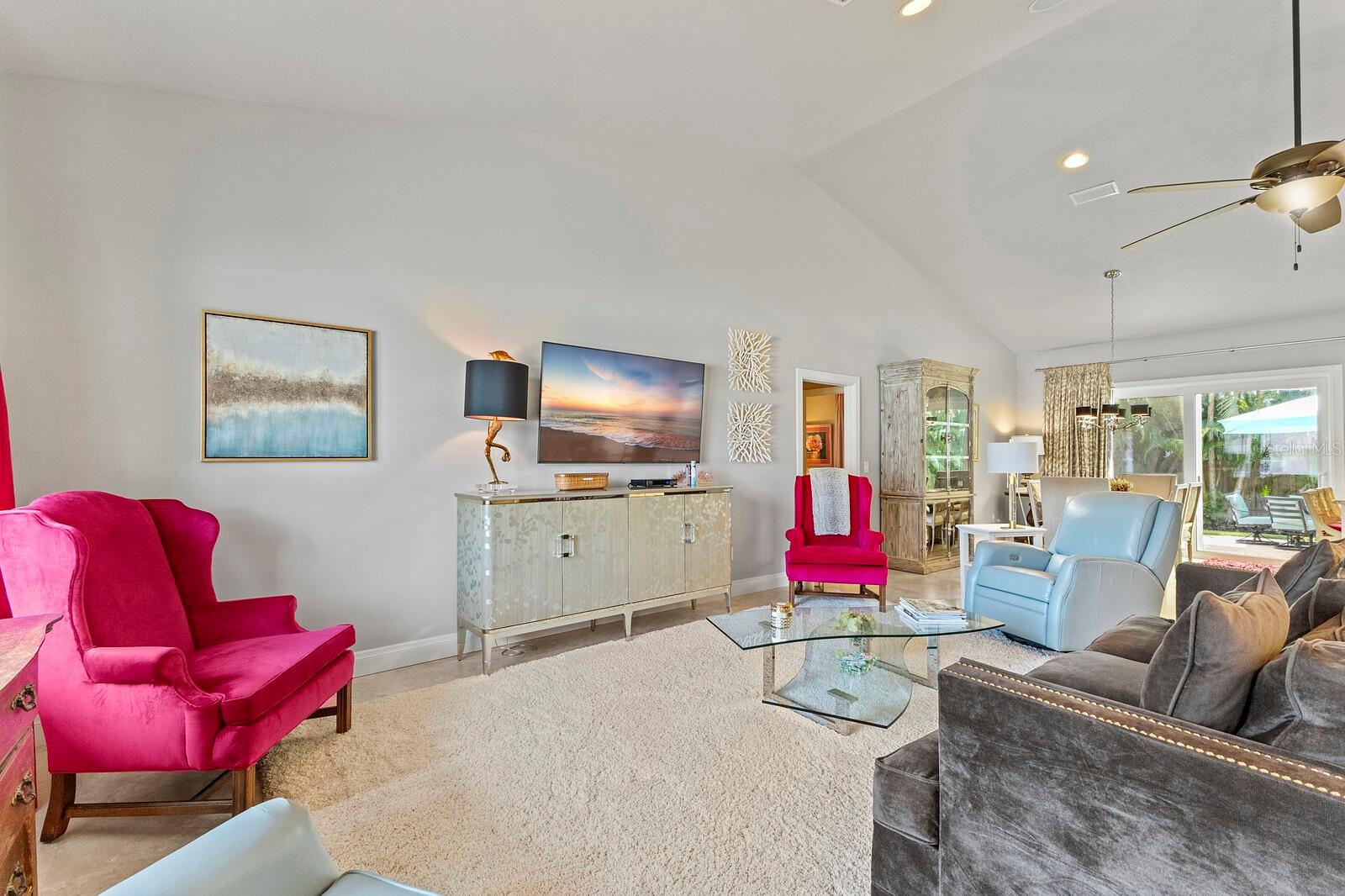 111 49TH ST, HOLMES BEACH, FL, 34217