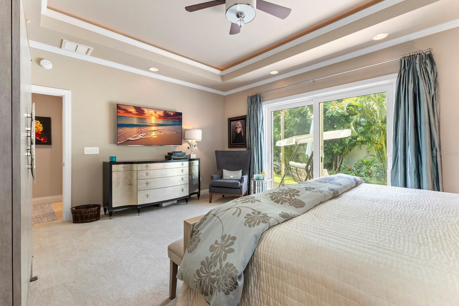 111 49TH ST, HOLMES BEACH, FL, 34217