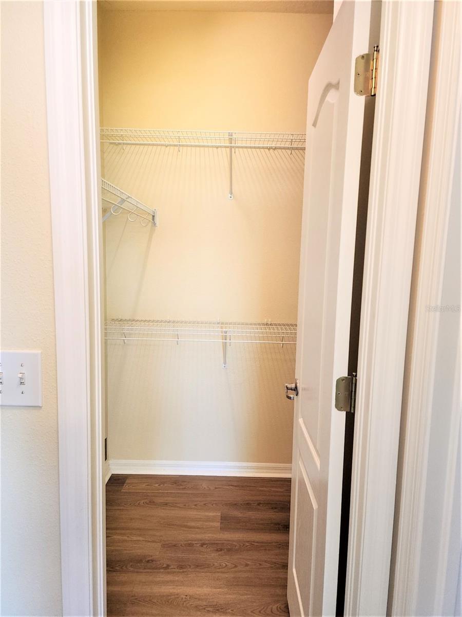 17106 KITEGLIDE CT, LITHIA, FL, 33547