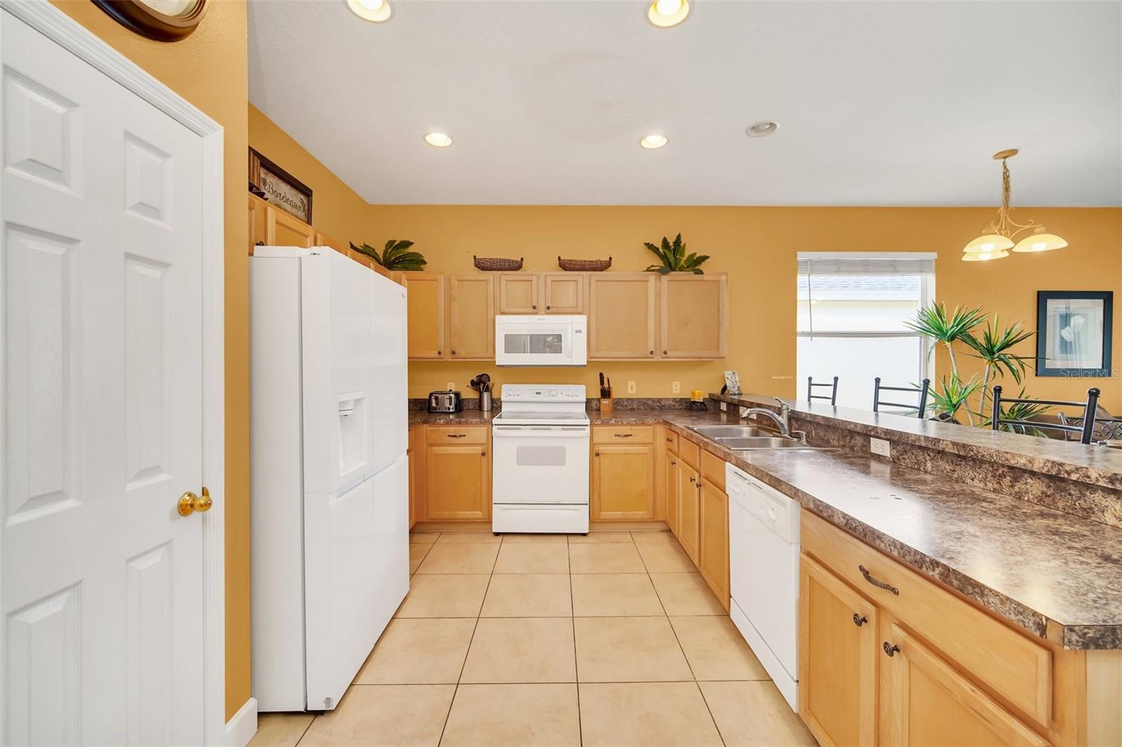 233 CHURCHILL PARK DR, DAVENPORT, FL, 33897