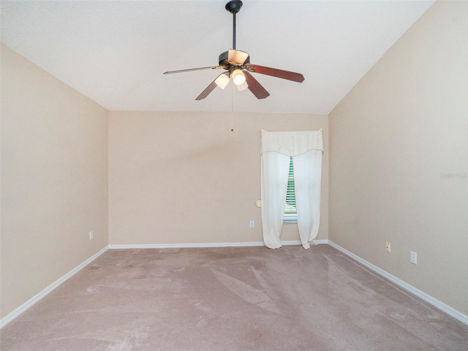302 CALOOSA PALMS CT, SUN CITY CENTER, FL, 33573