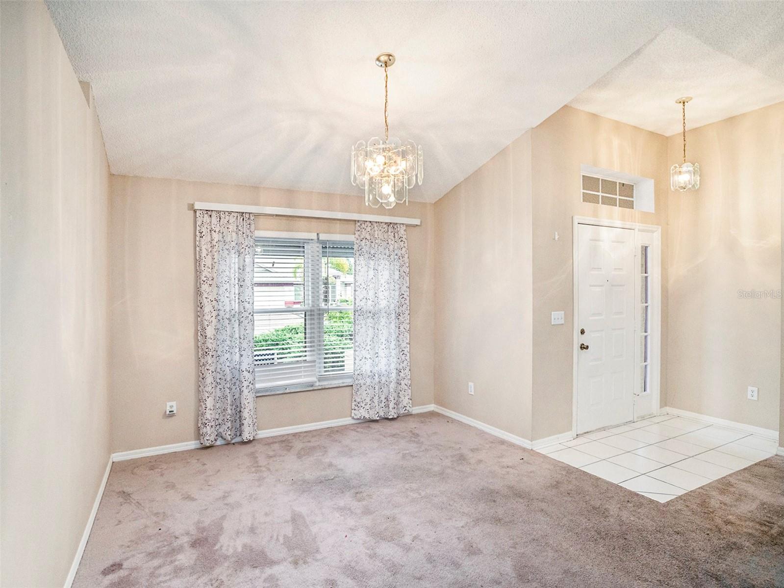 302 CALOOSA PALMS CT, SUN CITY CENTER, FL, 33573