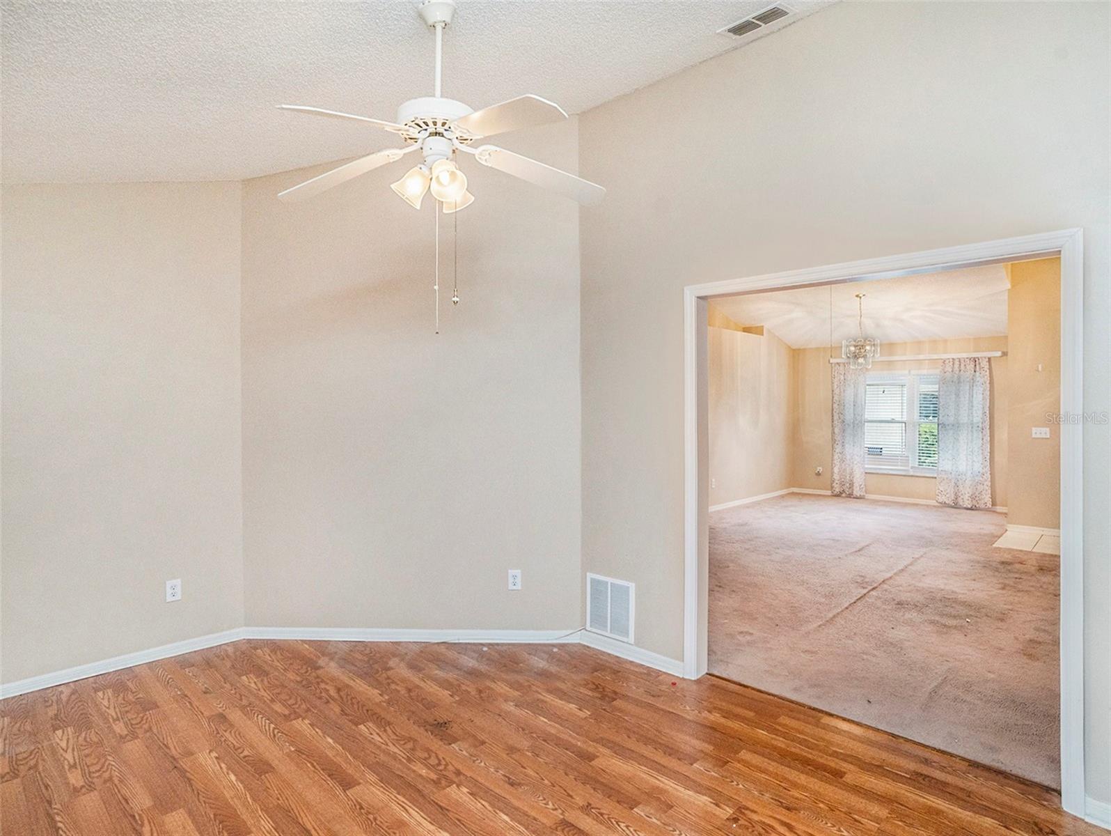 302 CALOOSA PALMS CT, SUN CITY CENTER, FL, 33573