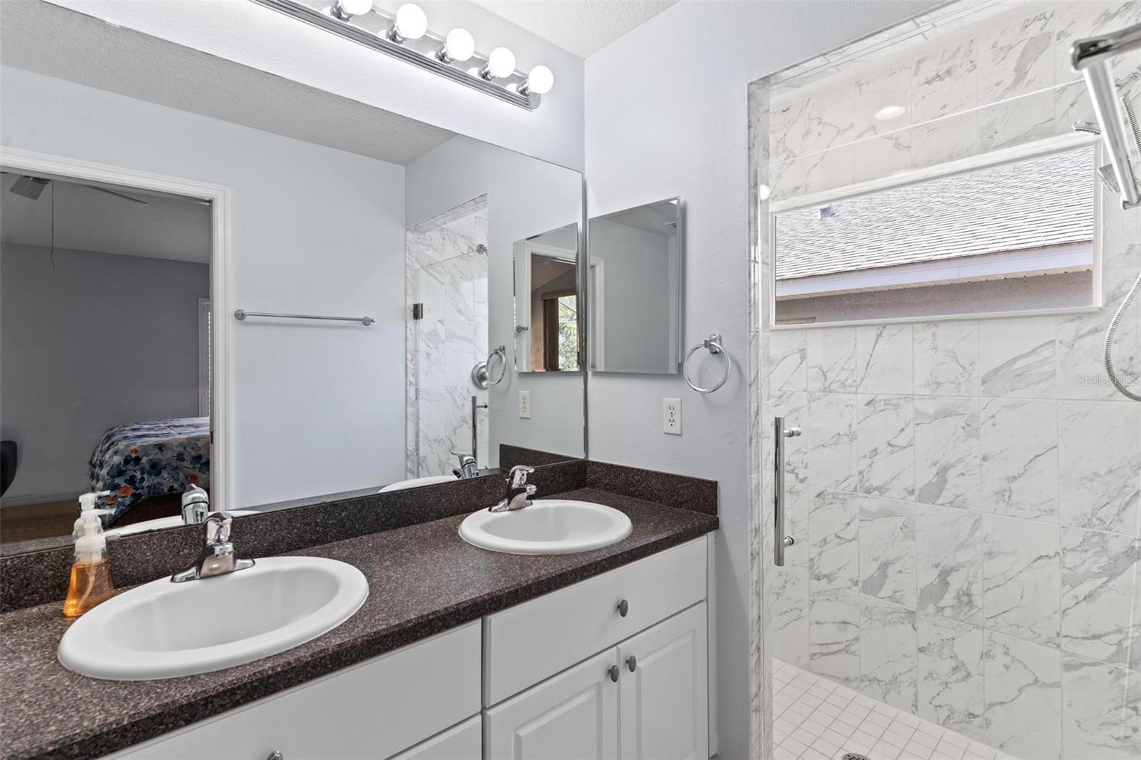 5410 CHARLESTON AVE, TAVARES, FL, 32778