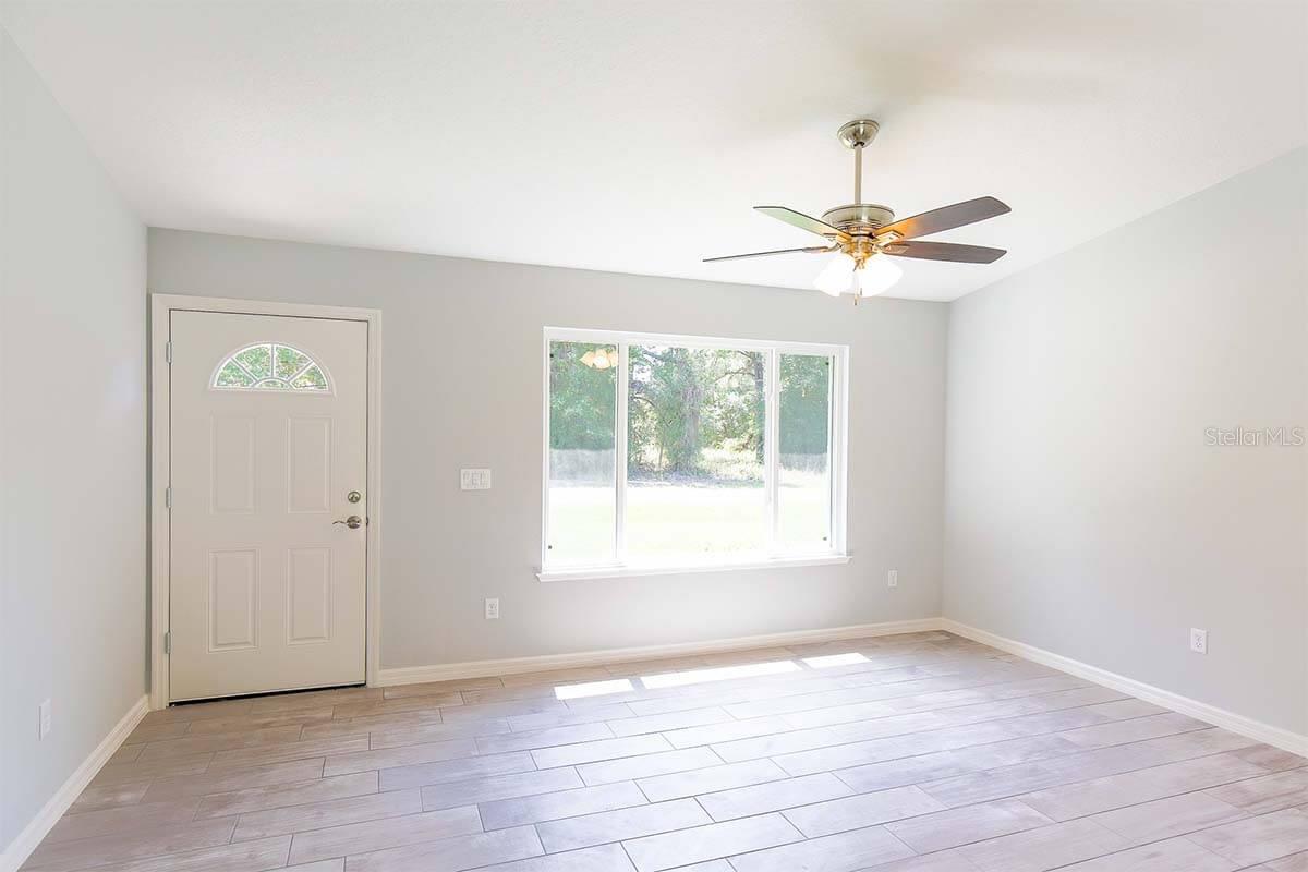 353 FISHER WAY, OCKLAWAHA, FL, 32179