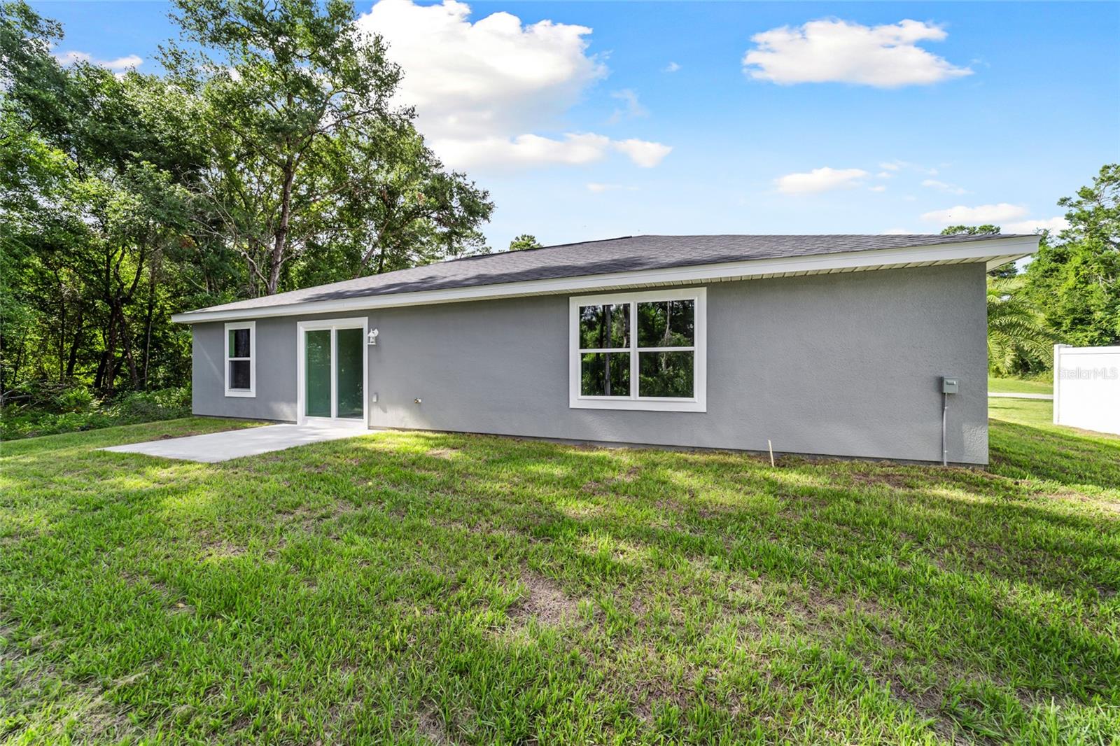 25 FISHER TRCE, OCKLAWAHA, FL, 32179