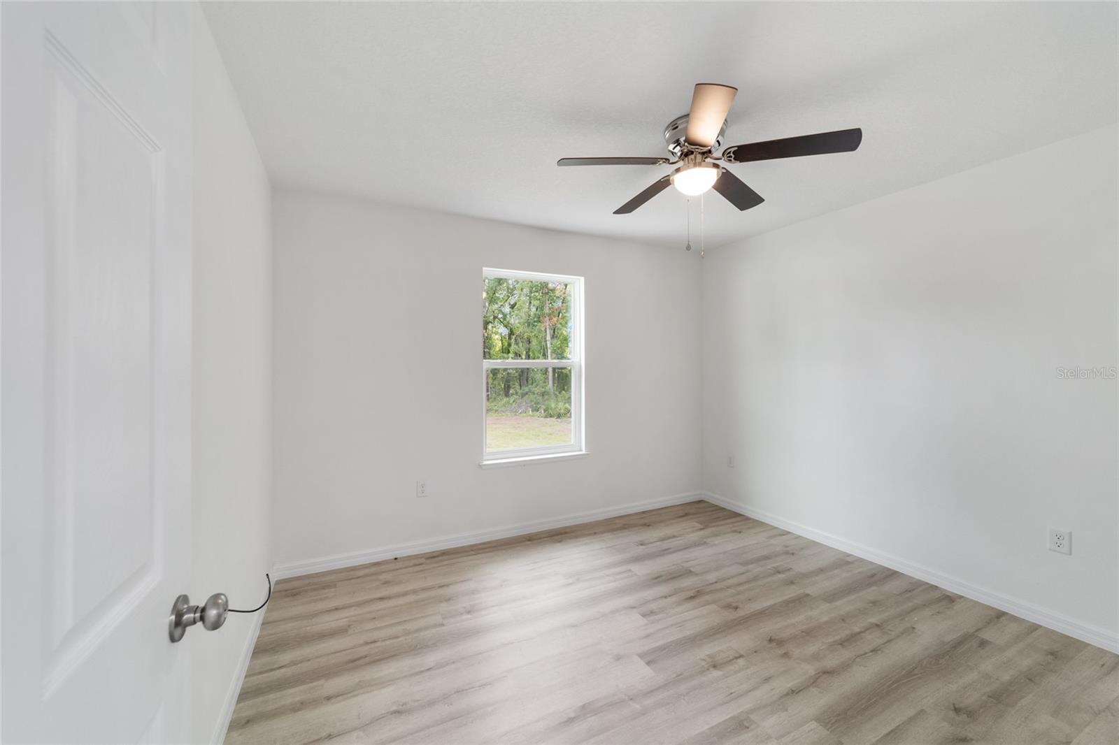25 FISHER TRCE, OCKLAWAHA, FL, 32179