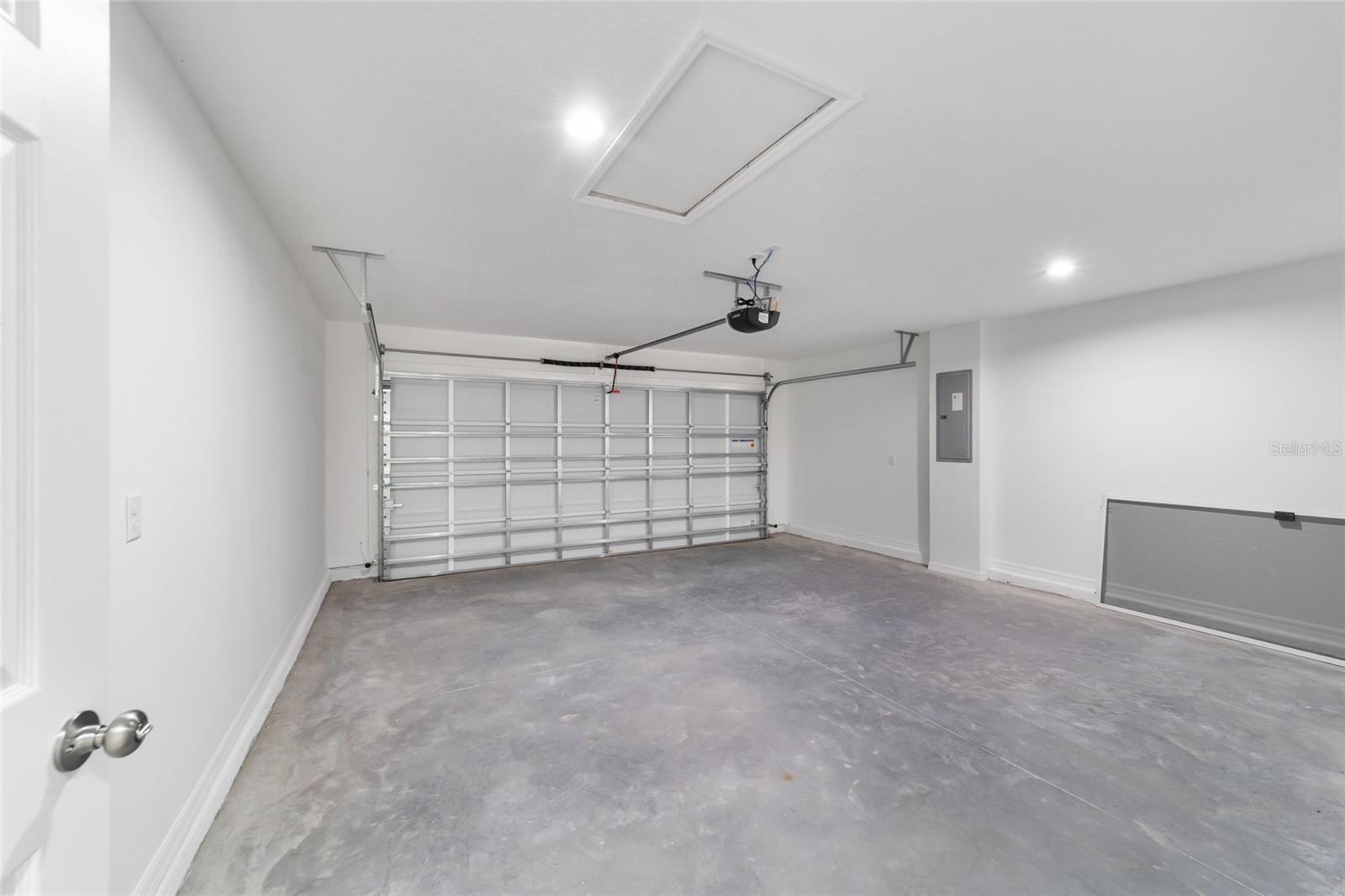 25 FISHER TRCE, OCKLAWAHA, FL, 32179