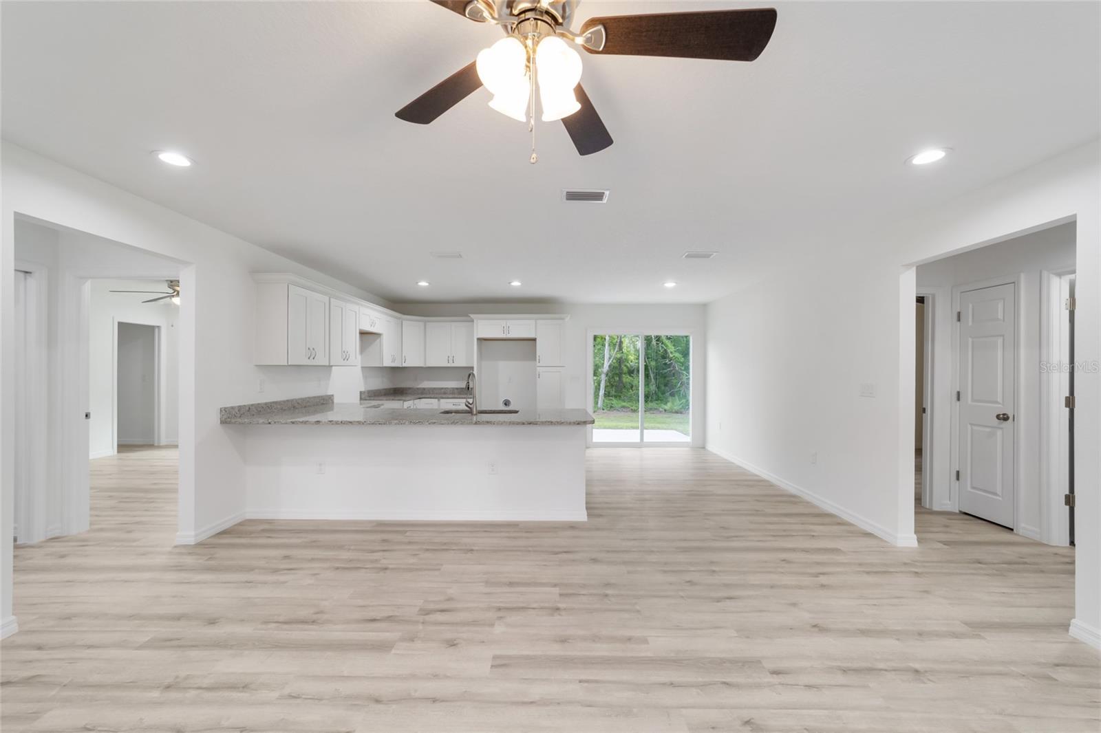25 FISHER TRCE, OCKLAWAHA, FL, 32179