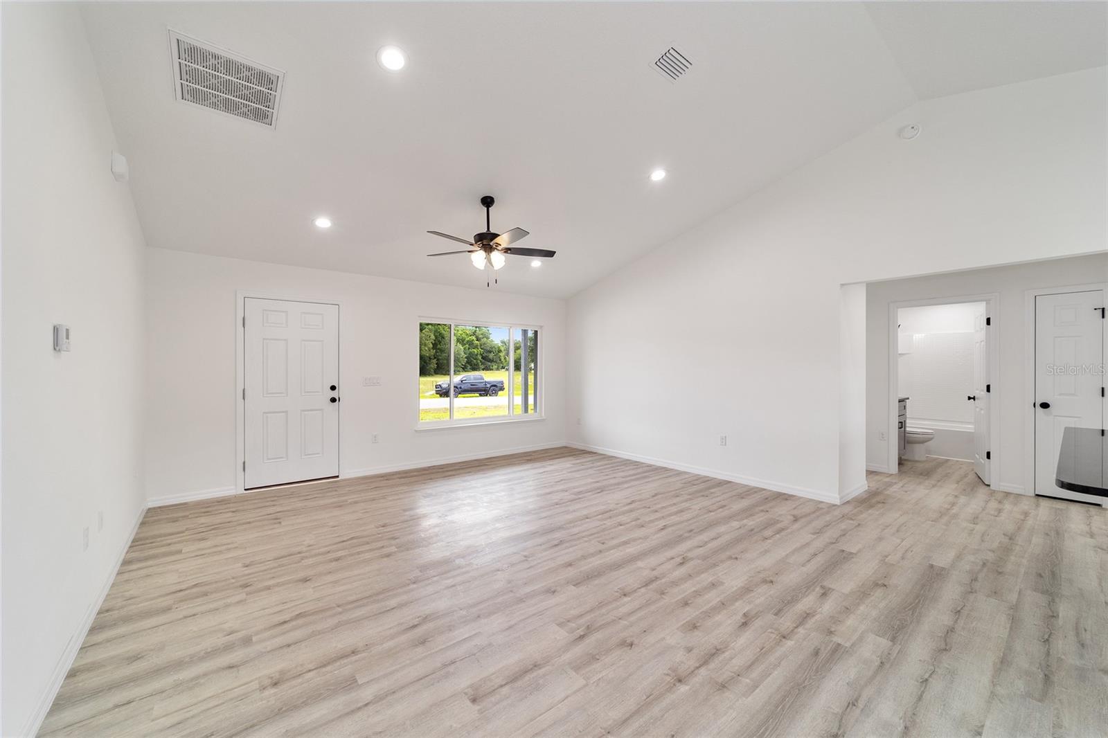 43 SEQUOIA TRL, OCKLAWAHA, FL, 32179
