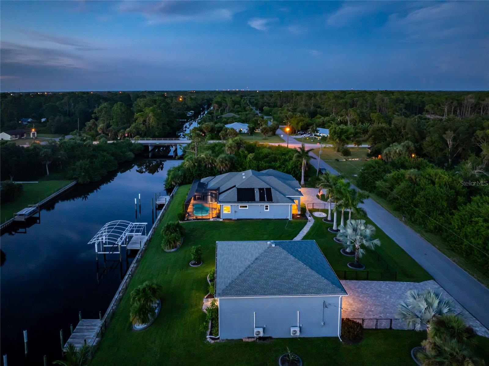 1025 CHESHIRE ST, PORT CHARLOTTE, FL, 33953