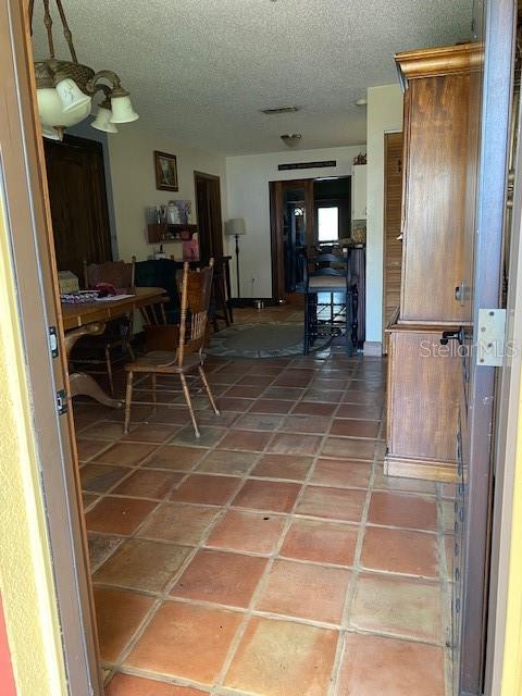 709 N DISSTON, TAVARES, FL, 32778