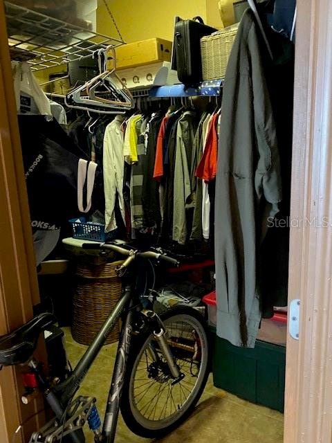 709 N DISSTON, TAVARES, FL, 32778