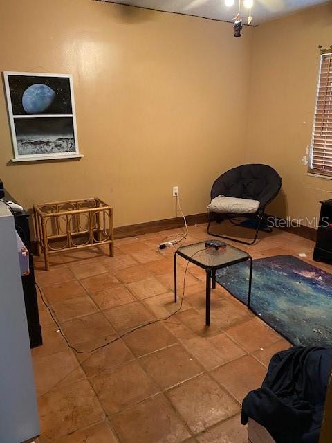 709 N DISSTON, TAVARES, FL, 32778