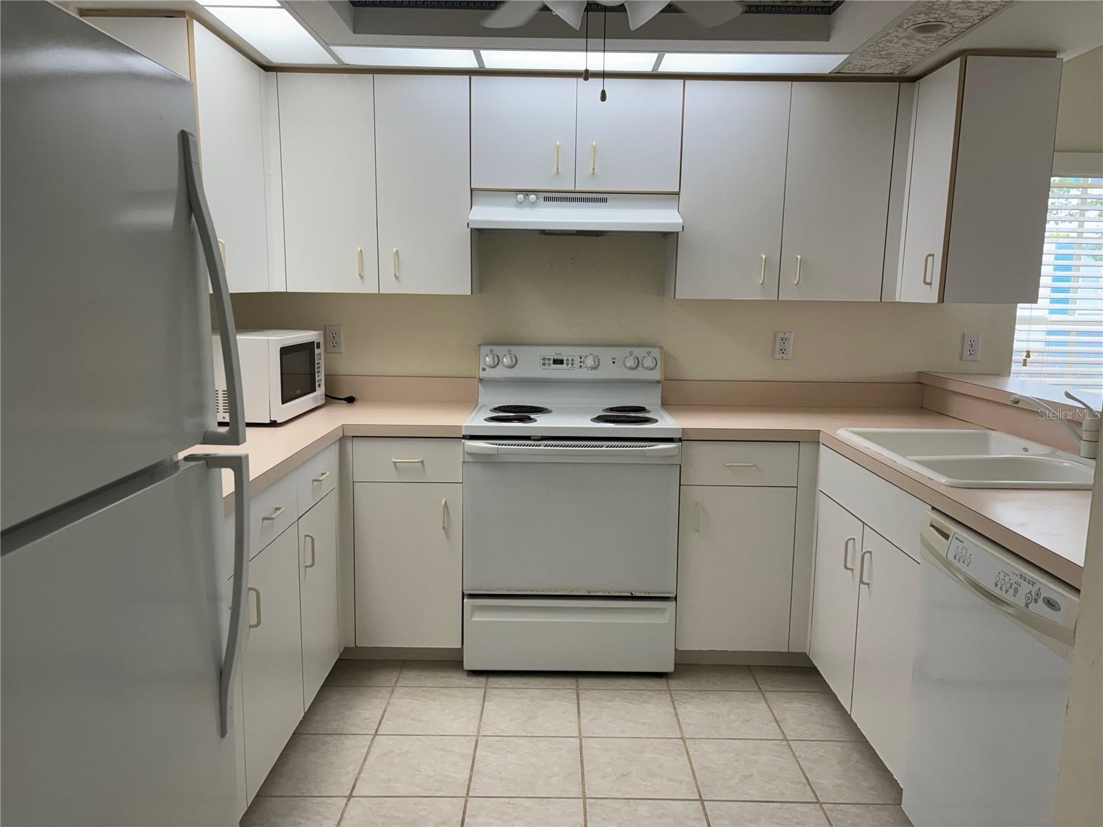 208 SILVER LAKE DR #101, VENICE, FL, 34292