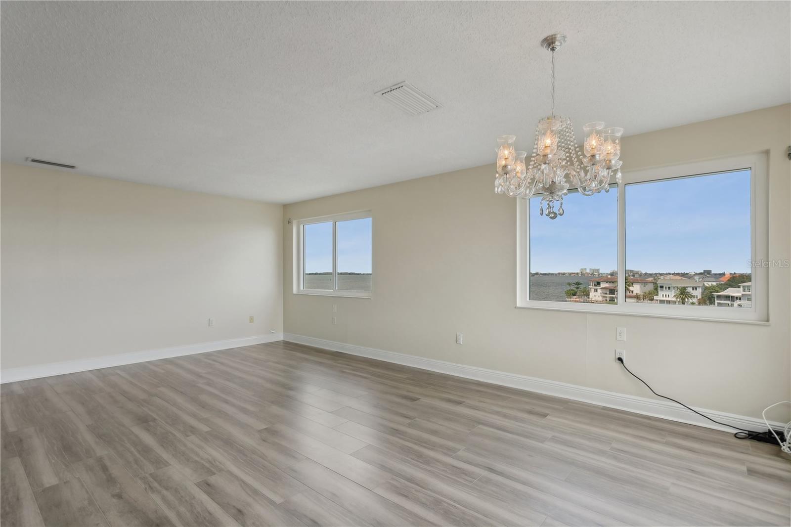 6075 SHORE BLVD S #501, GULFPORT, FL, 33707