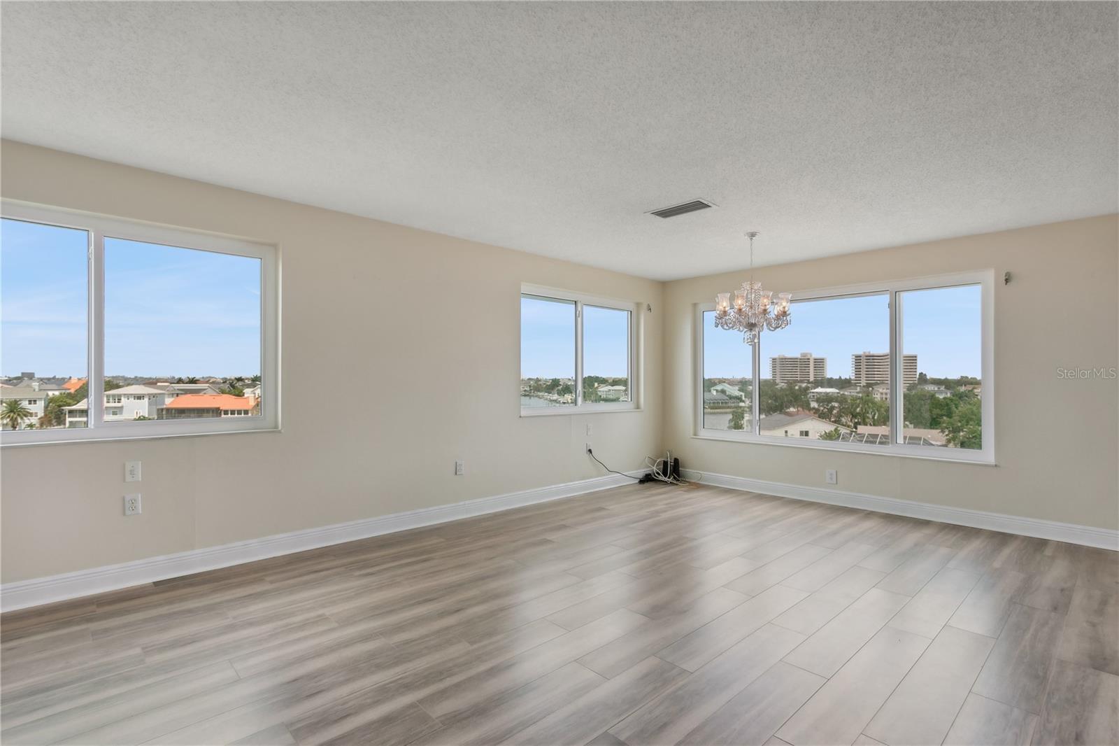 6075 SHORE BLVD S #501, GULFPORT, FL, 33707