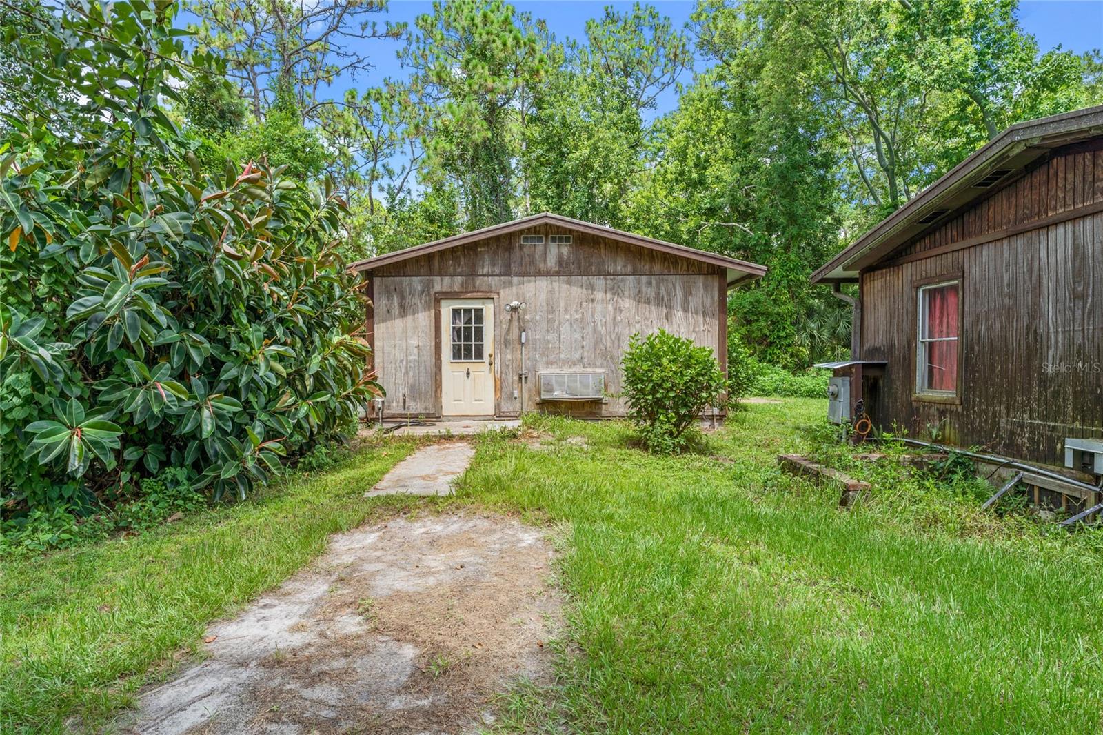 1099 BEE LN, GENEVA, FL, 32732