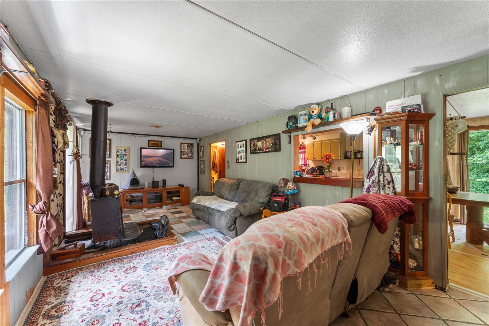 1099 BEE LN, GENEVA, FL, 32732