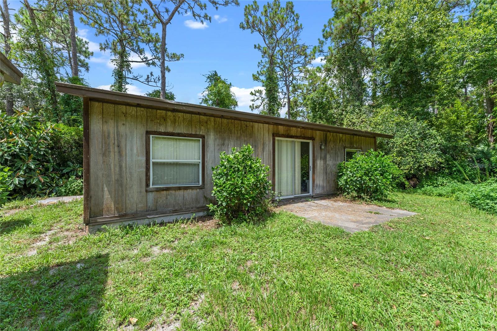 1099 BEE LN, GENEVA, FL, 32732