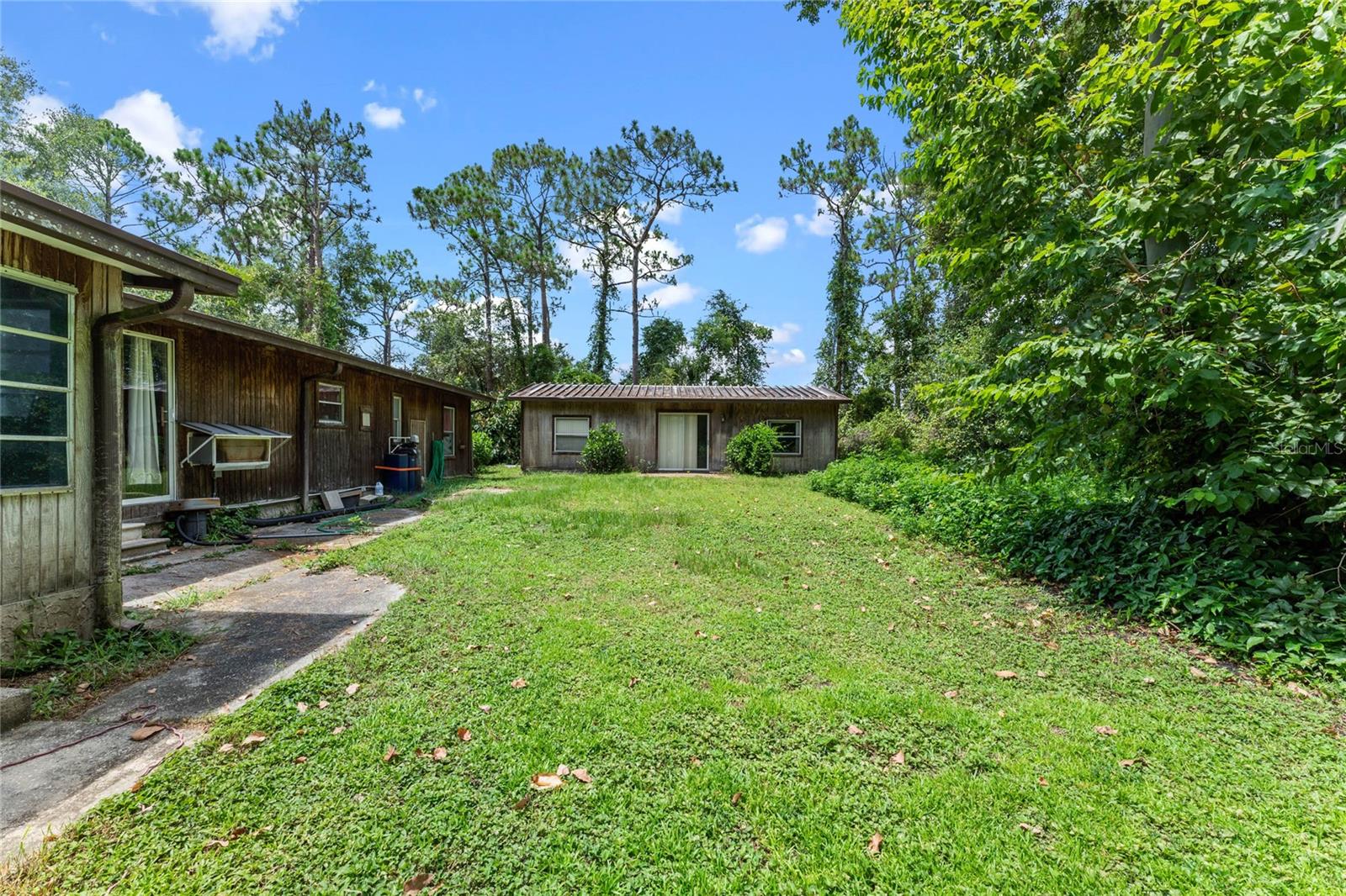 1099 BEE LN, GENEVA, FL, 32732