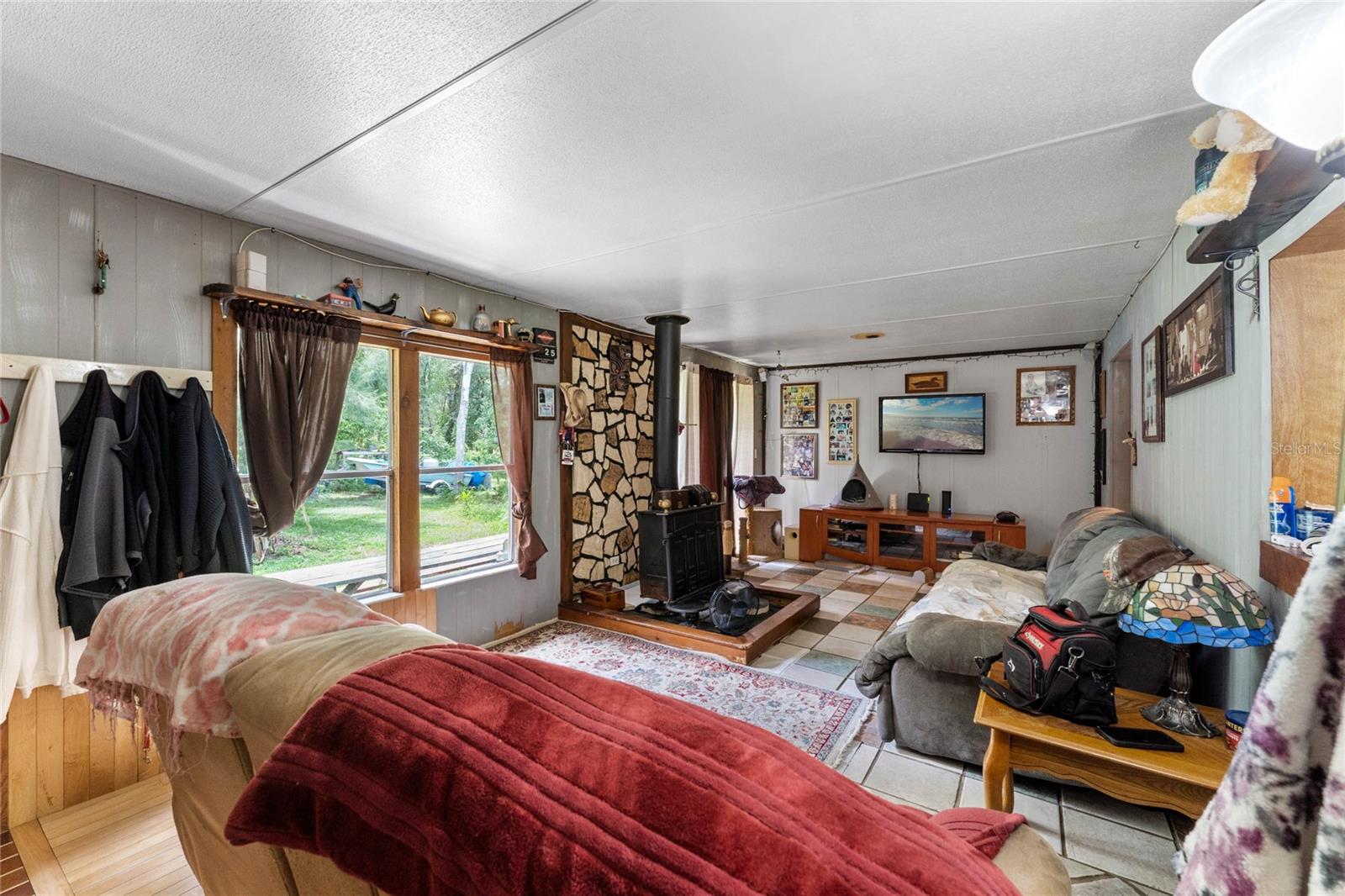 1099 BEE LN, GENEVA, FL, 32732