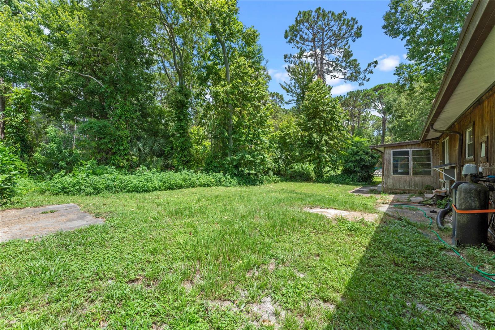 1099 BEE LN, GENEVA, FL, 32732