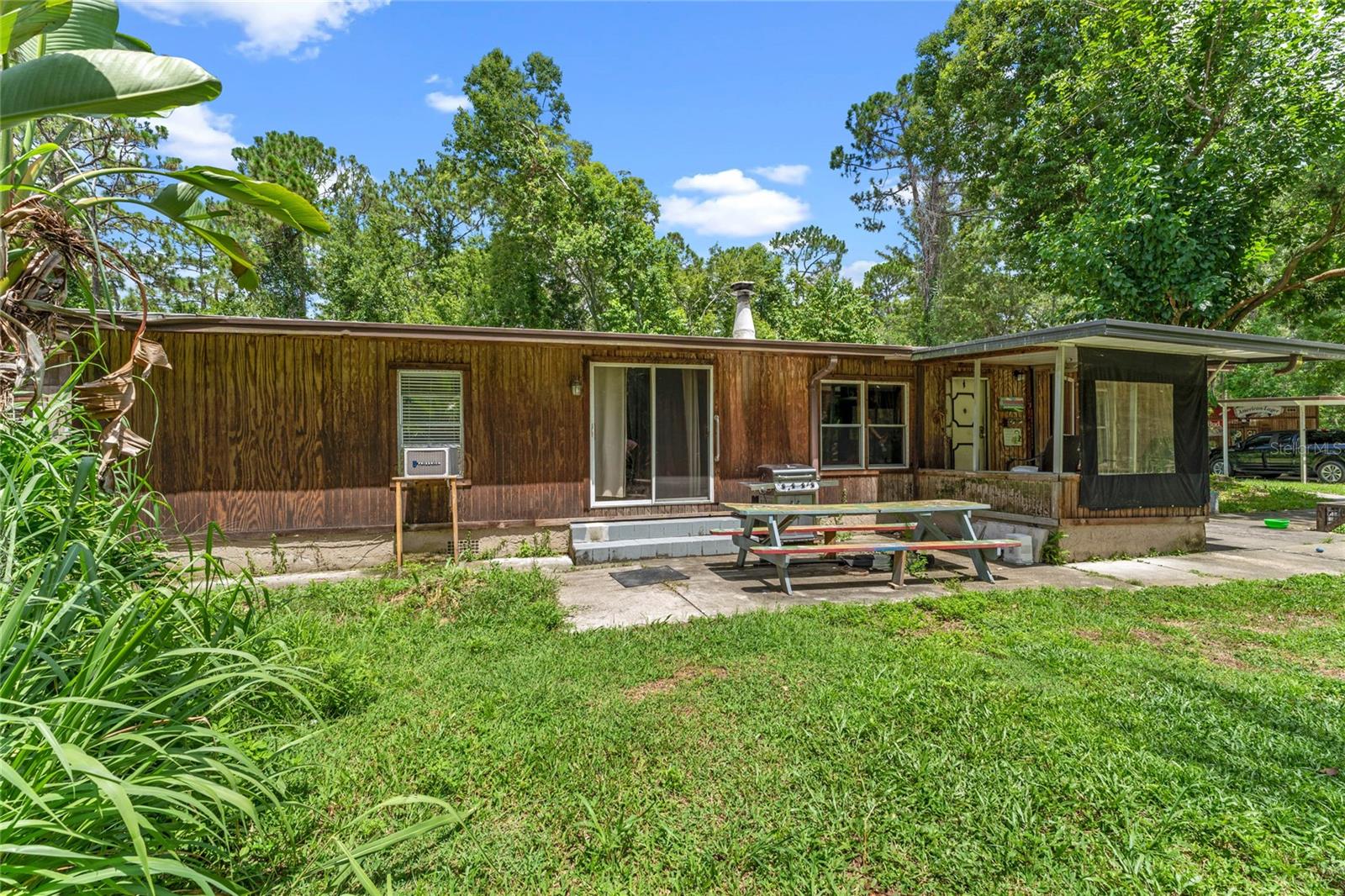 1099 BEE LN, GENEVA, FL, 32732