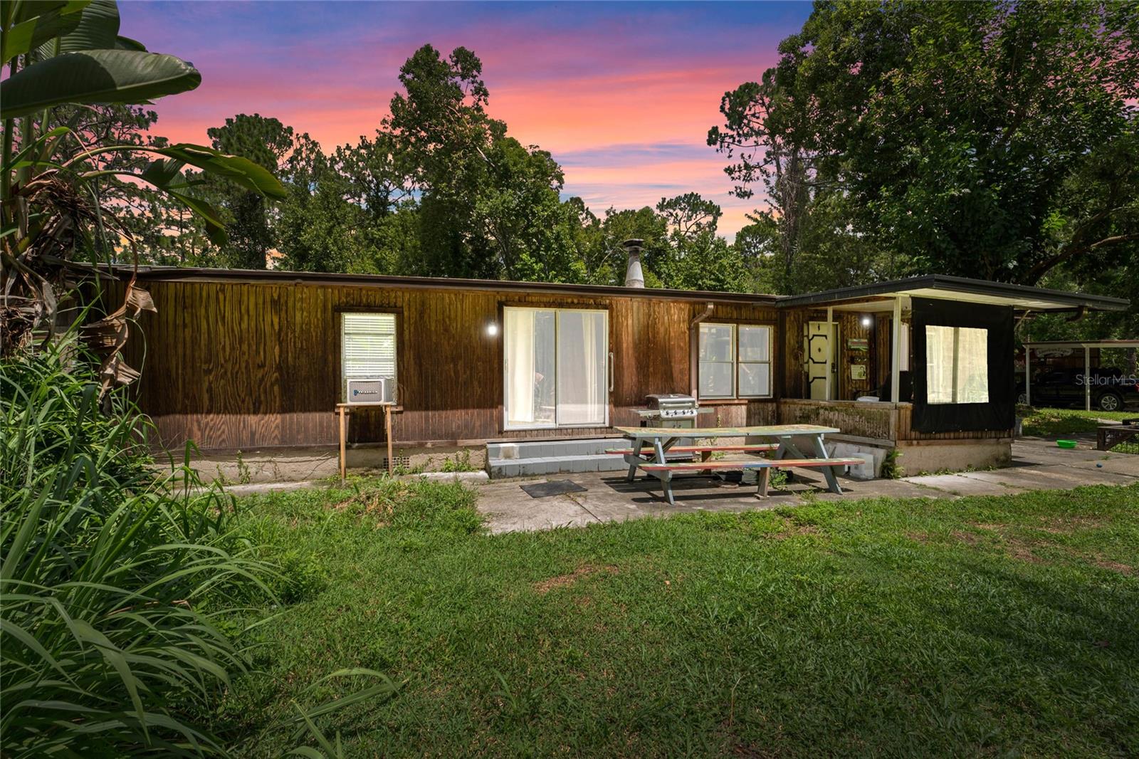 1099 BEE LN, GENEVA, FL, 32732