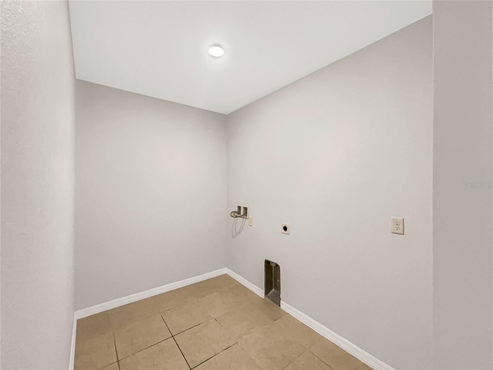 617 SARDINIA CIR, DAVENPORT, FL, 33837