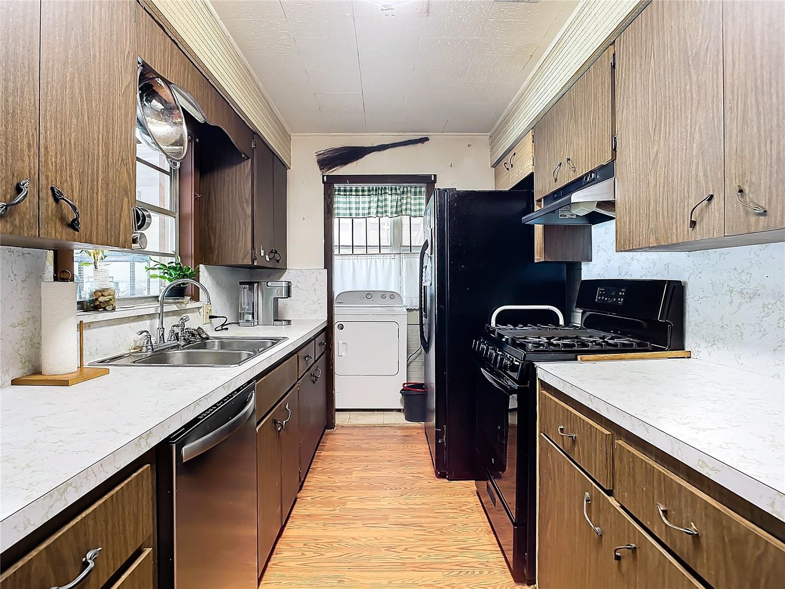 134 S JULIA AVE, DELAND, FL, 32720