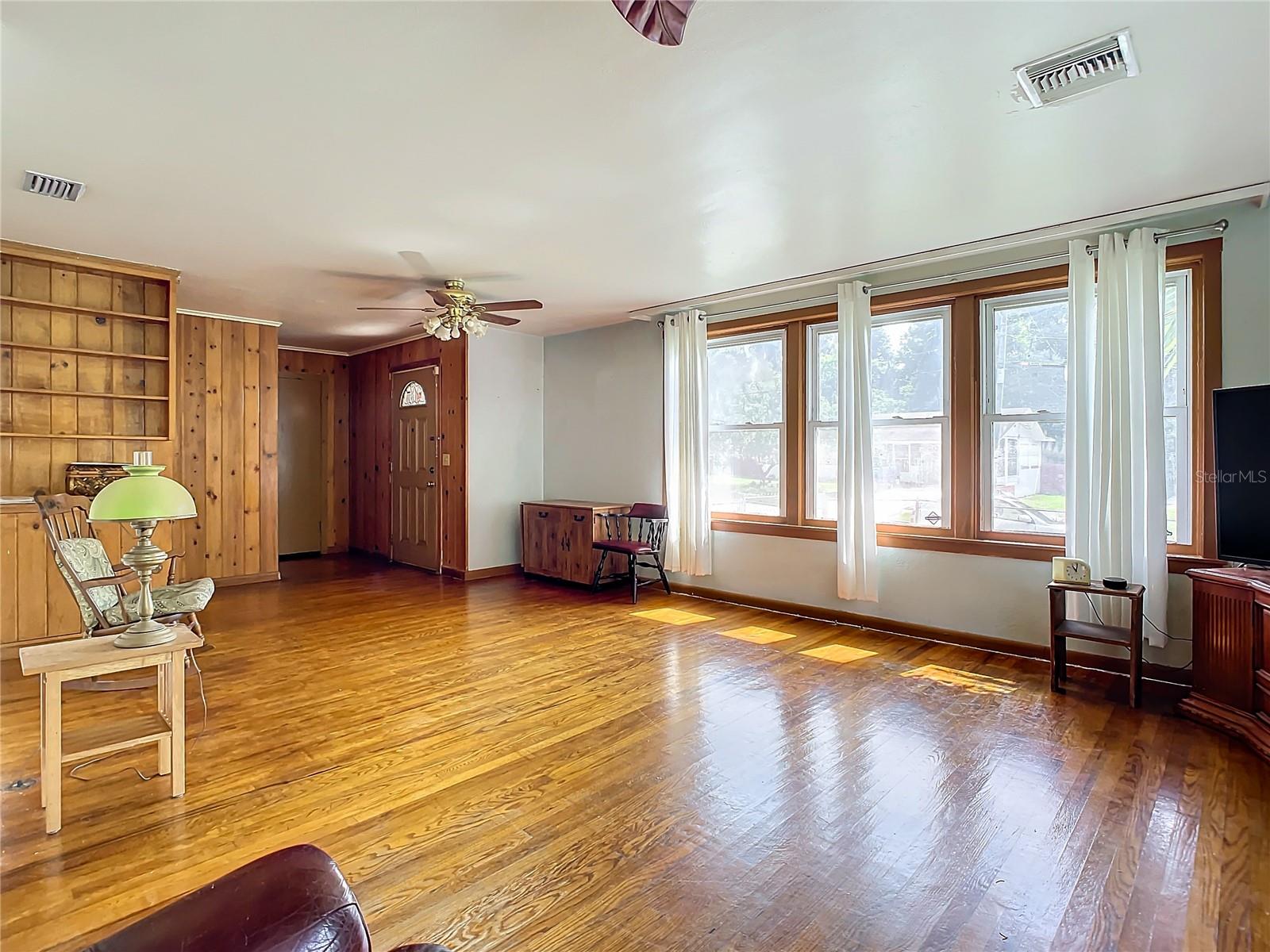 134 S JULIA AVE, DELAND, FL, 32720