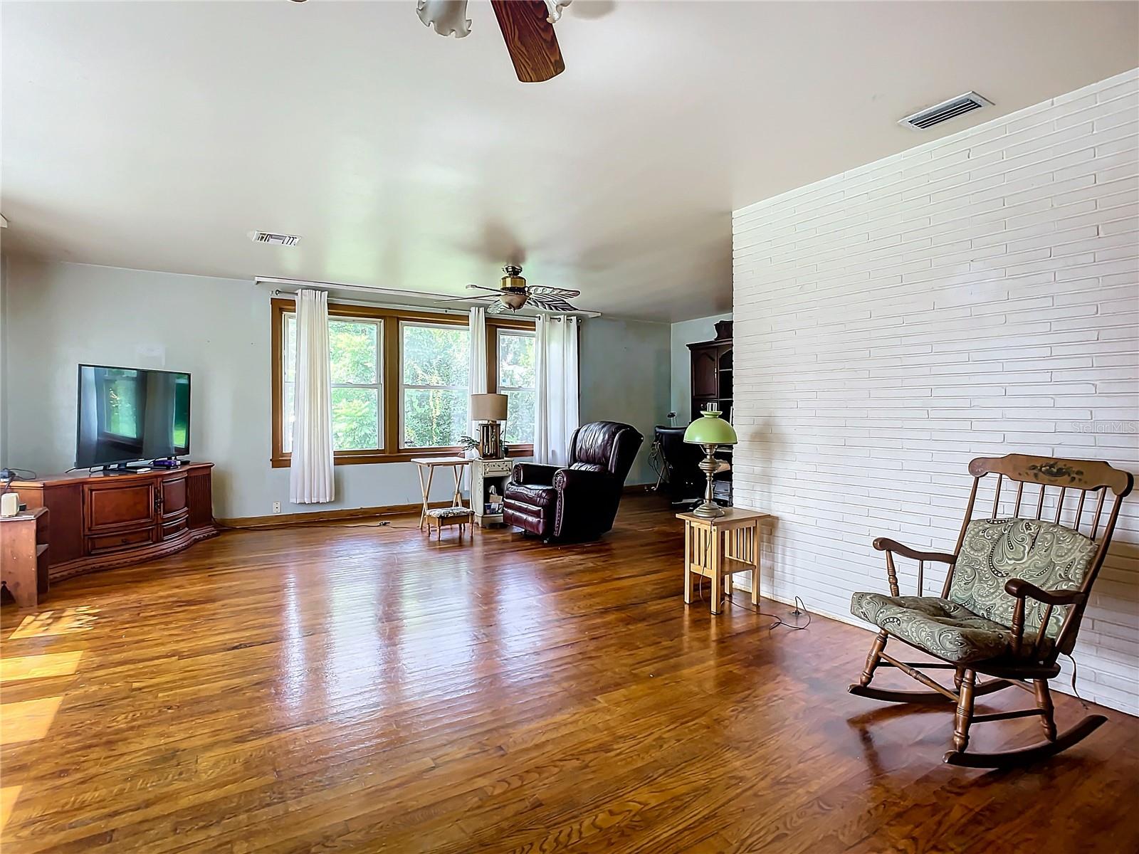 134 S JULIA AVE, DELAND, FL, 32720