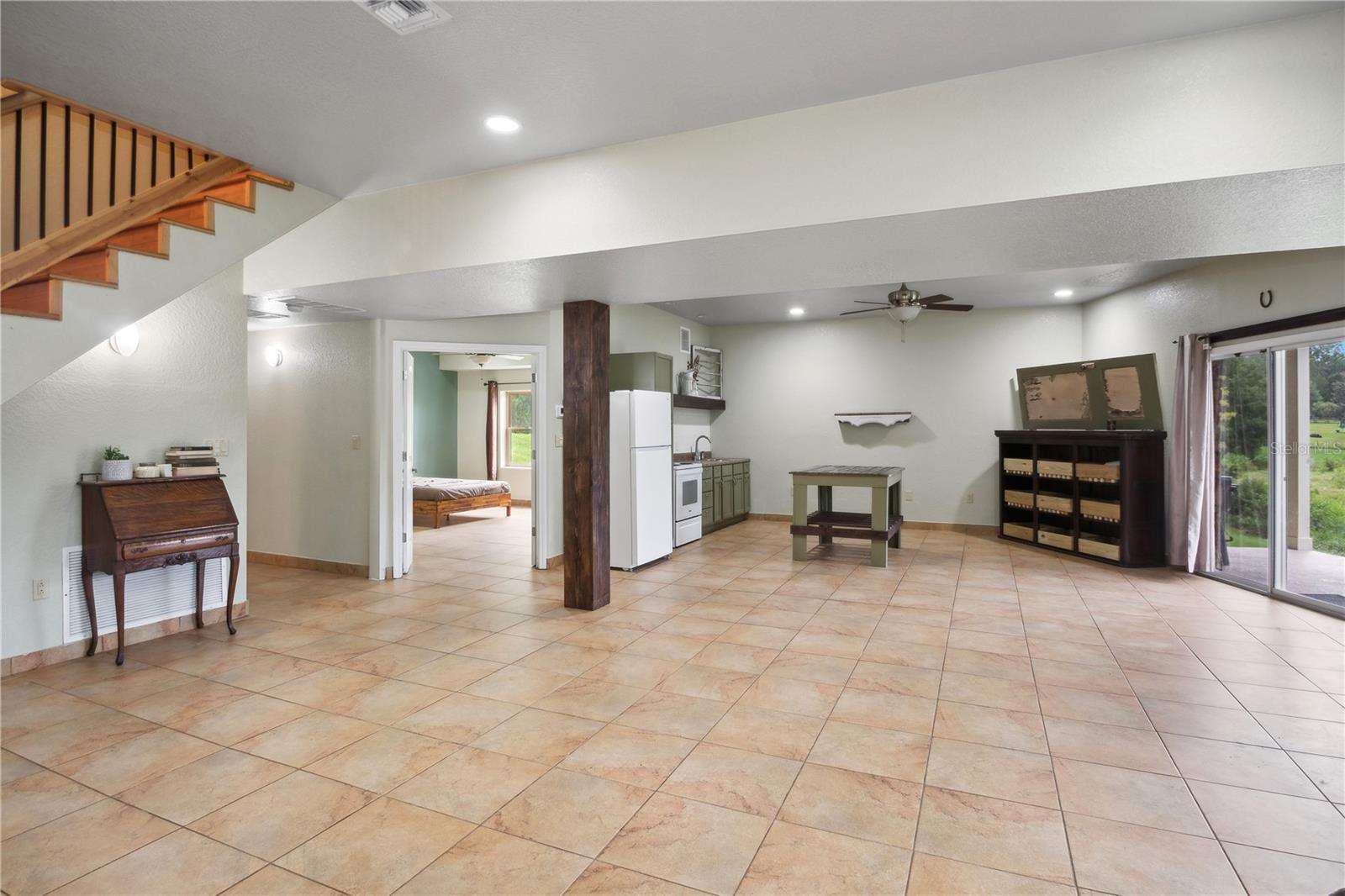 26348 SE HIGHWAY 42, UMATILLA, FL, 32784