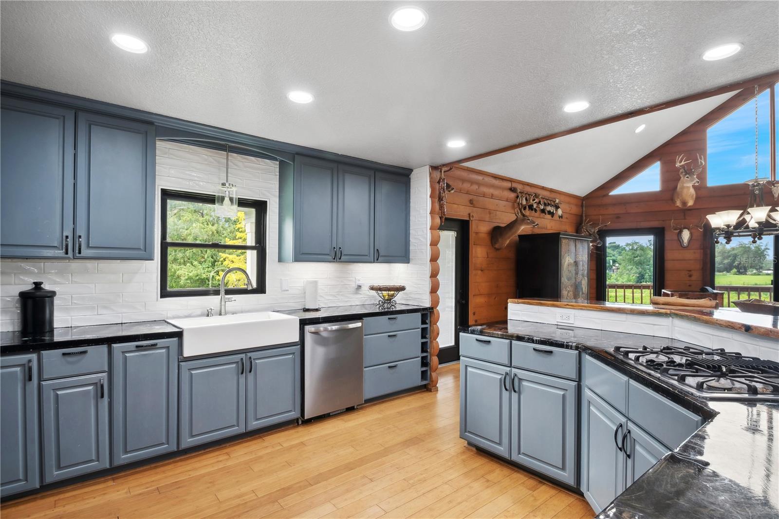 26348 SE HIGHWAY 42, UMATILLA, FL, 32784