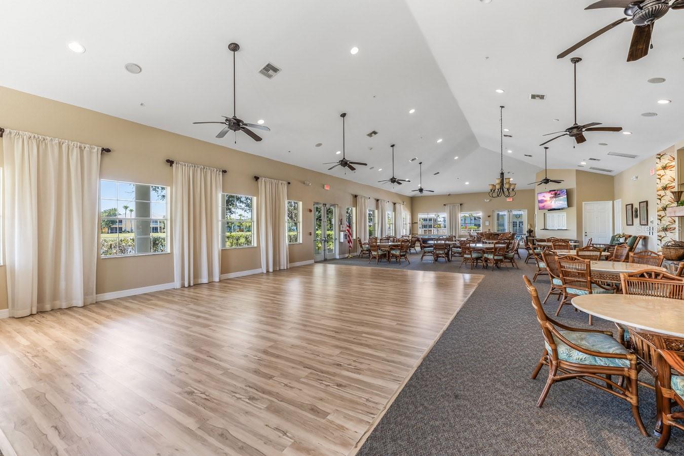 2124 ROYAL TERN CIR, PUNTA GORDA, FL, 33983