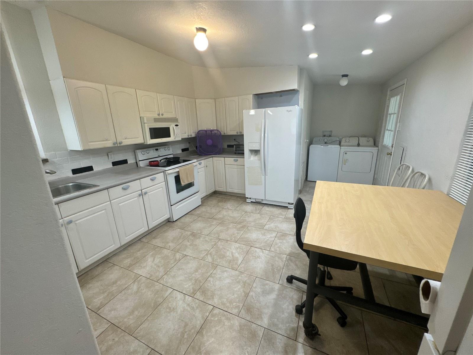 39211 COOT DR, EUSTIS, FL, 32736