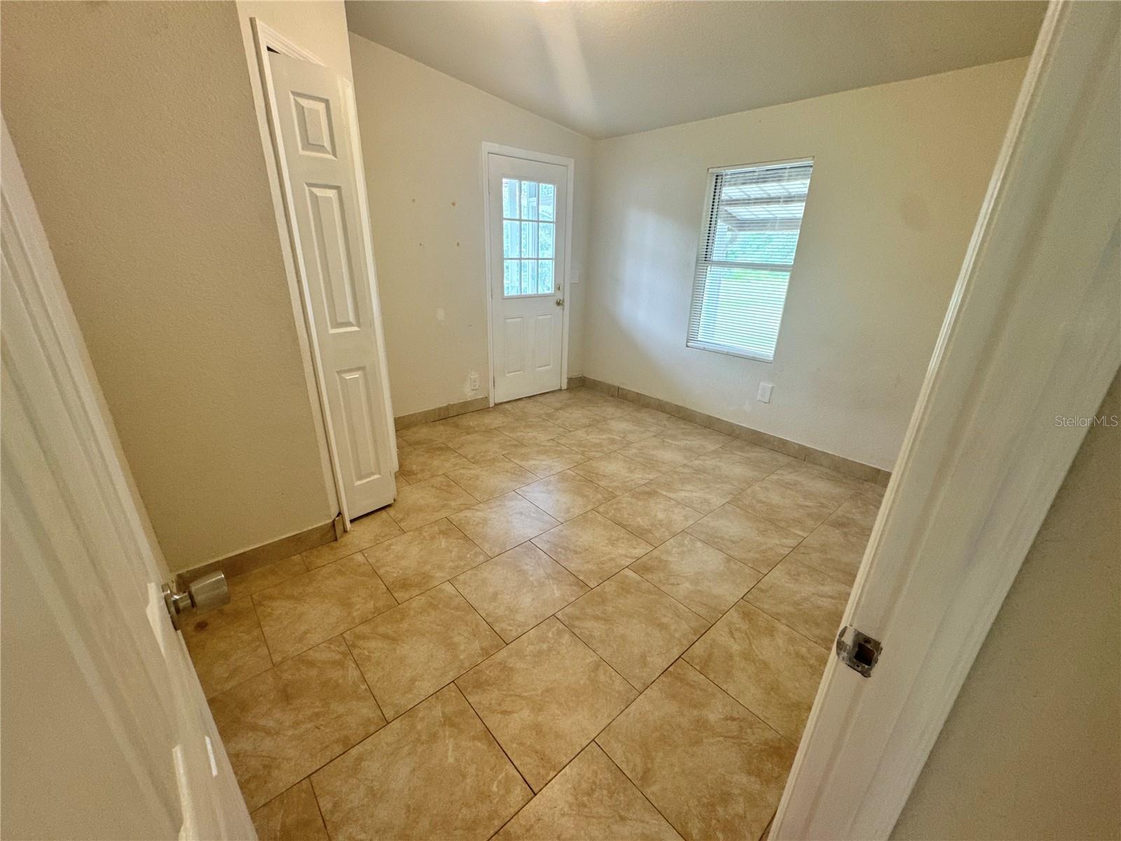 39211 COOT DR, EUSTIS, FL, 32736