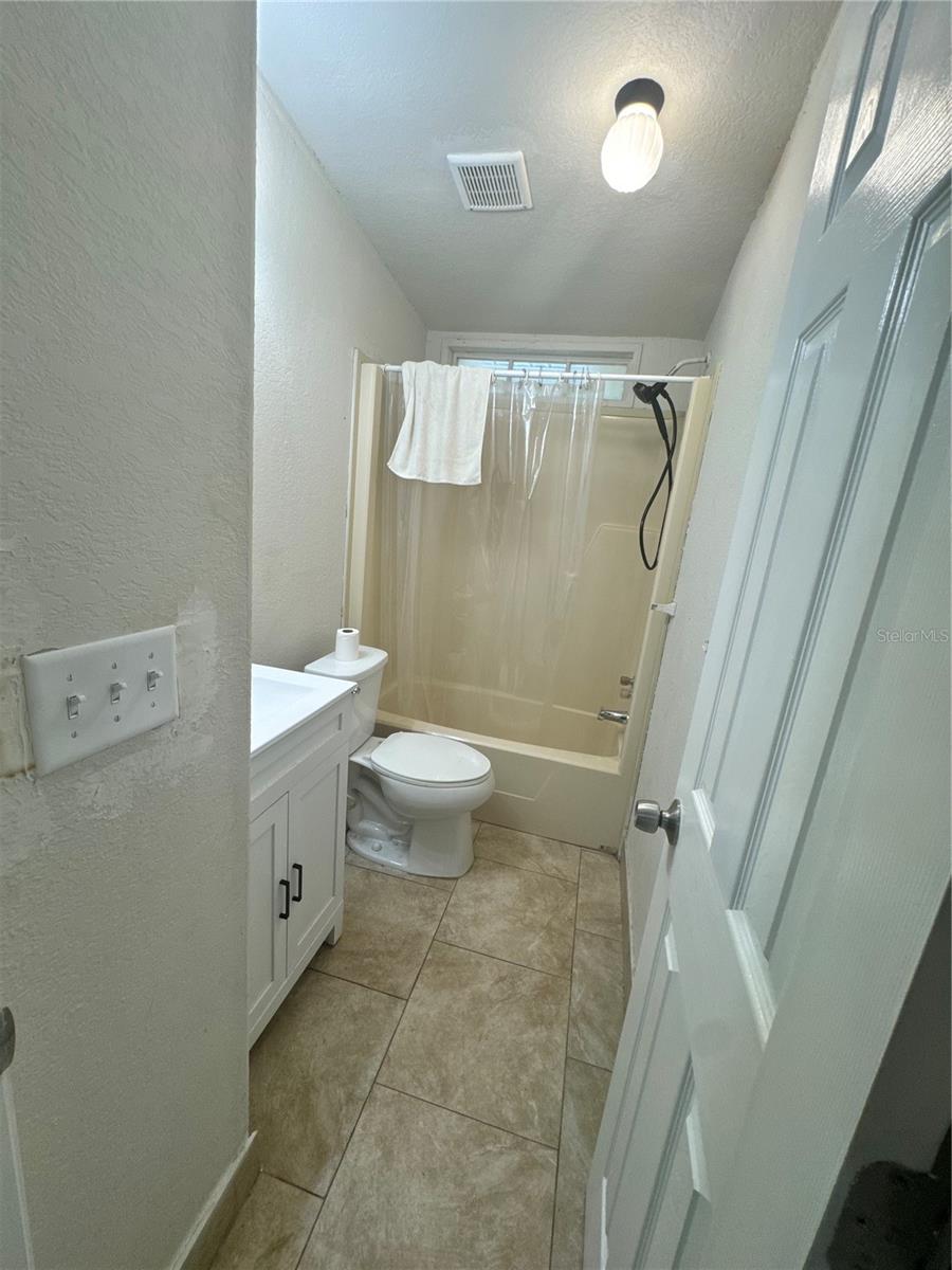 39211 COOT DR, EUSTIS, FL, 32736