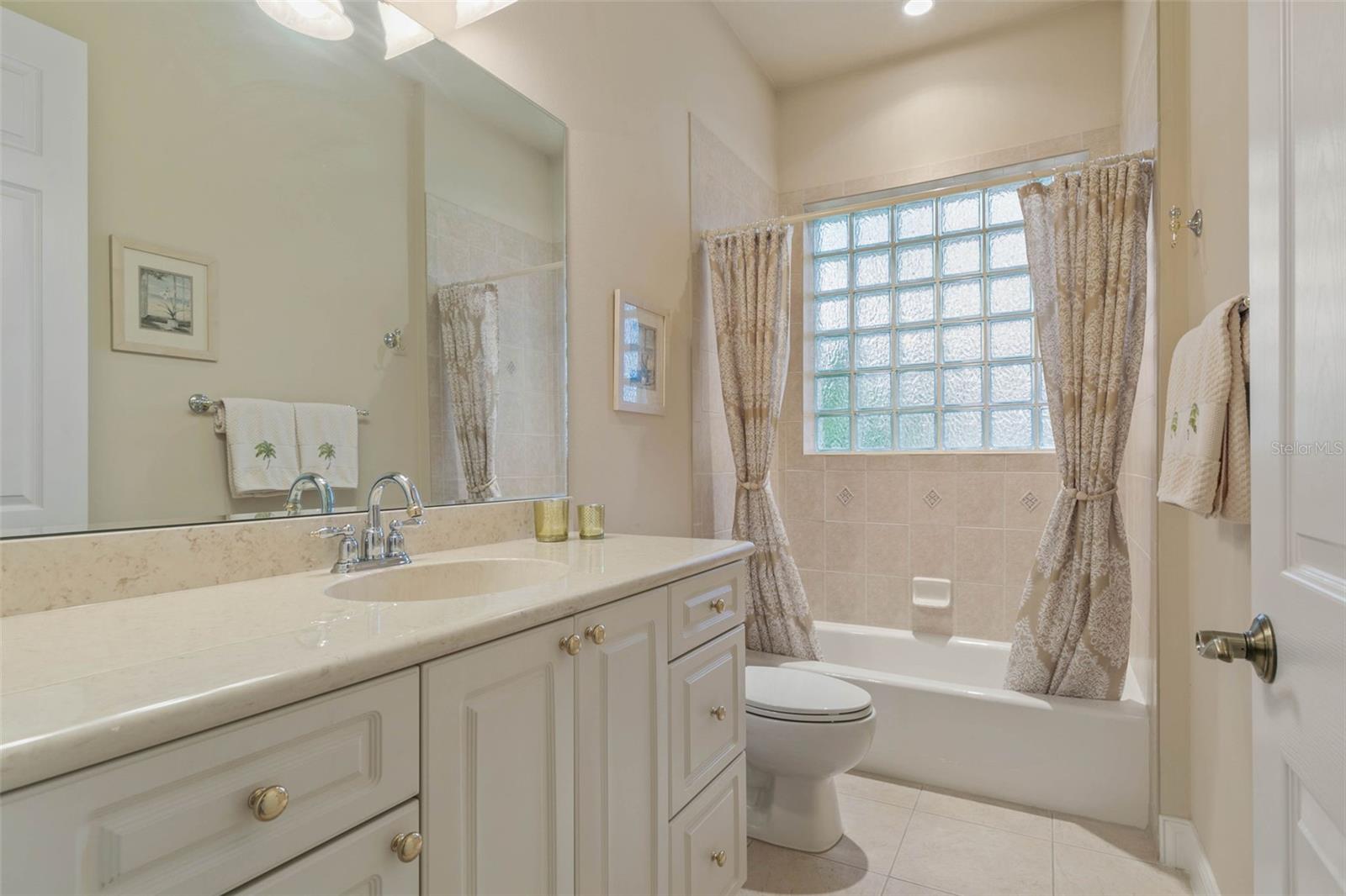 41 OCEAN OAKS LN, PALM COAST, FL, 32137