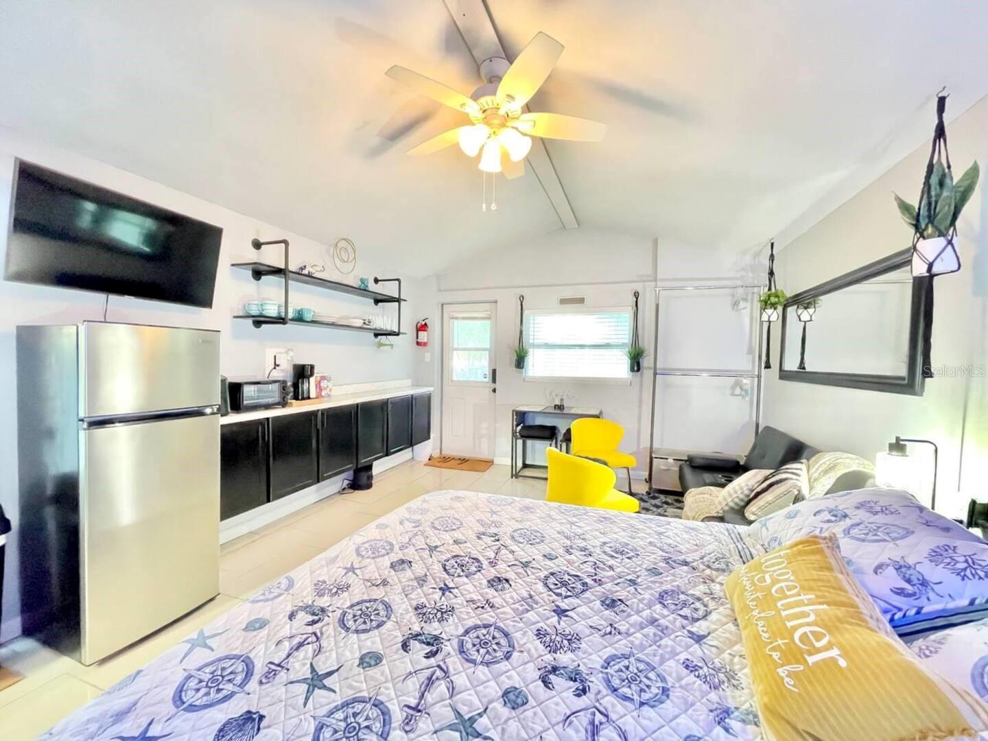 2115 45TH ST S, ST PETERSBURG, FL, 33711