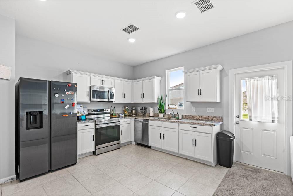 1679 BEAR MOUNTAIN LN, MINNEOLA, FL, 34715