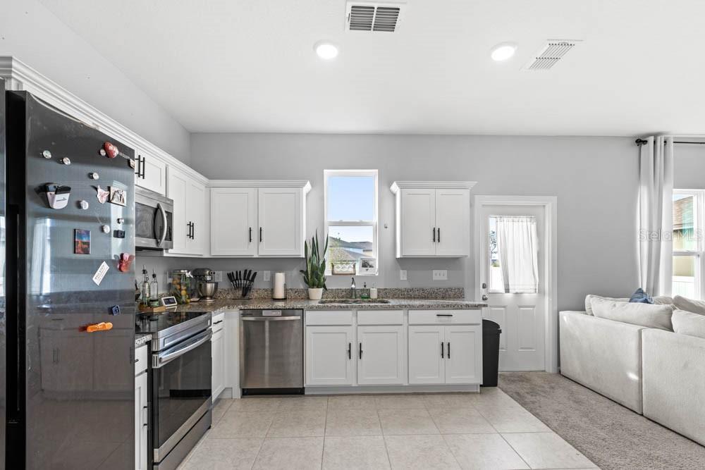 1679 BEAR MOUNTAIN LN, MINNEOLA, FL, 34715