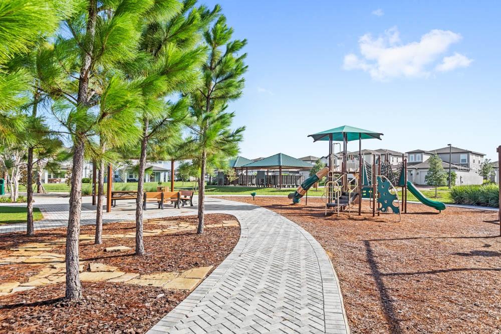 1679 BEAR MOUNTAIN LN, MINNEOLA, FL, 34715