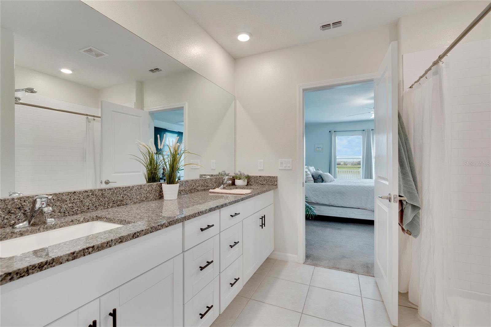 13305 GREAT PLAINS DR, RIVERVIEW, FL, 33579