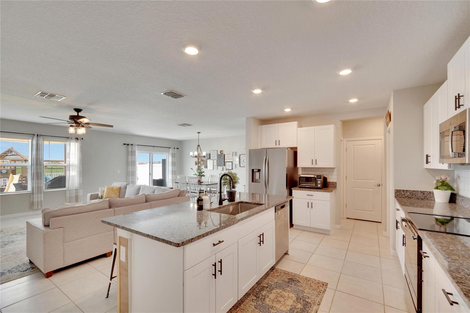 13305 GREAT PLAINS DR, RIVERVIEW, FL, 33579