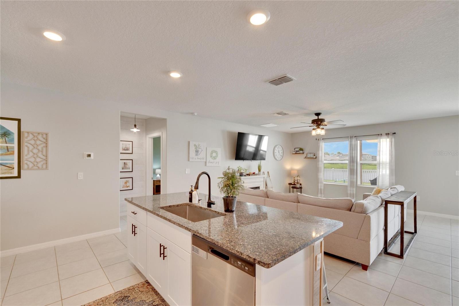 13305 GREAT PLAINS DR, RIVERVIEW, FL, 33579